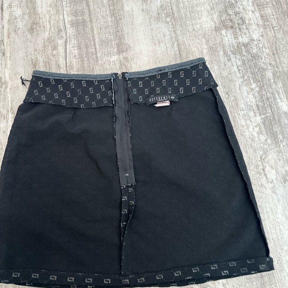 Reference&Co Black Monogram Mini Skirt - Picture 6 of 6